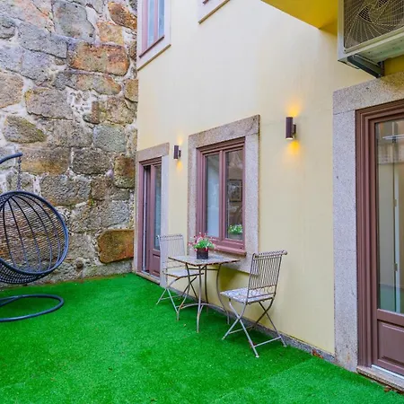 River Flat W/ Patio By Lovelystay Lejlighed Porto