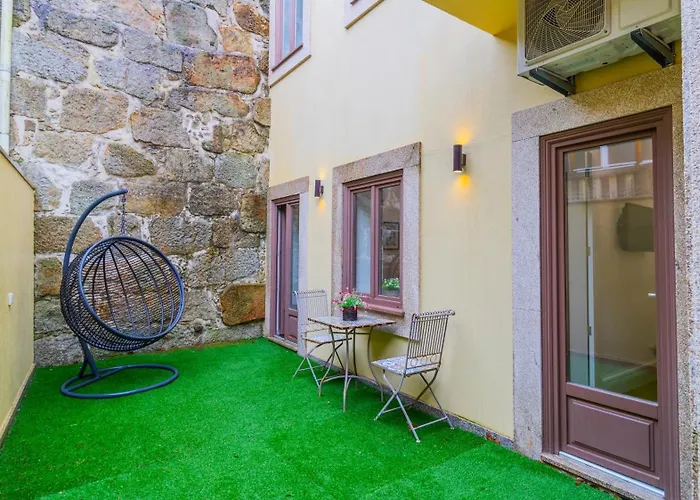 River Flat W/ Patio By Lovelystay Lejlighed Porto