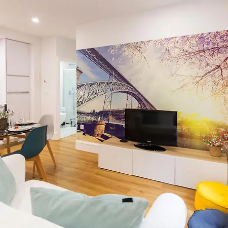 River Flat W/ Patio By Lovelystay Lejlighed Porto
